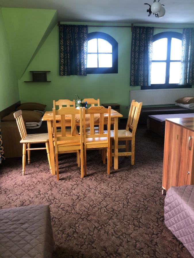 Miedzynarodowe Schronisko Mlodziezowe Ptsm Szarotka Pansiyon Zakopane Dış mekan fotoğraf